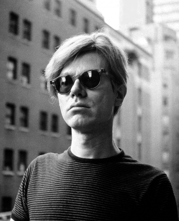 Retrato de Andy Warhol en la década de 1960. Tomado de Zozu.site